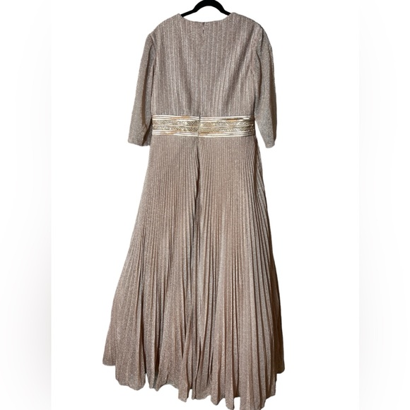 Ieena for Mac Duggal shimmering pleated a-line 3/4 sleeve gown rose gold size 16 - Picture 7 of 14